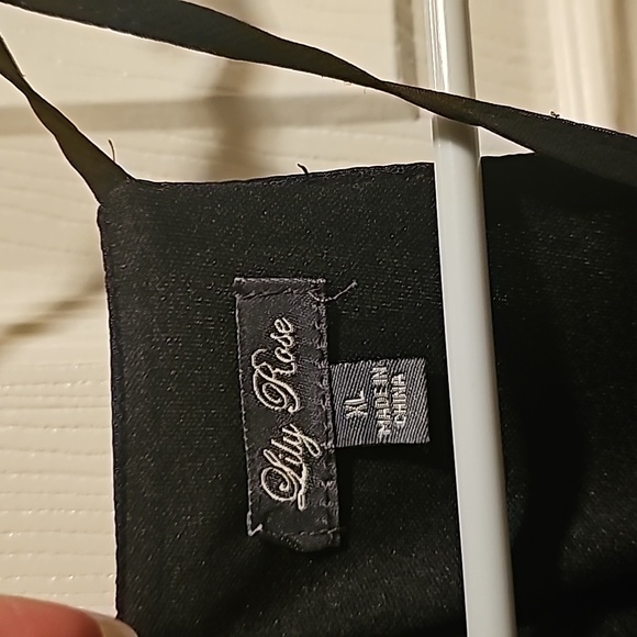 Dress - Picture 2 of 3